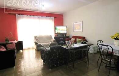 Imagem: A casa possui 4 Dormitórios, 4 Banheiros, 1 Vaga na garagem