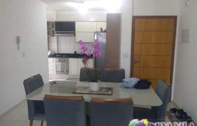 Imagem: O apartamento possui 2 Dormitórios, 2 Banheiros e 77m² de