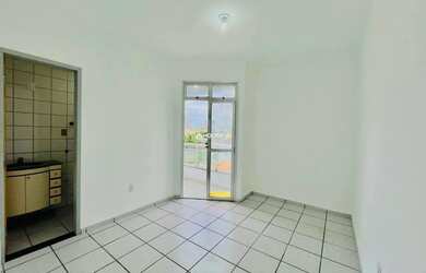 Imagem 5: APARTAMENTO FRENTE RUA, 2 QUARTOS COM GARAGEM