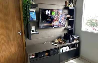 Imagem: O apartamento possui 1 Dormitório, 1 Banheiro, 1 Vaga na garagem