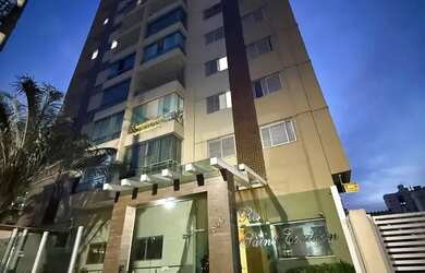 Imagem: O apartamento possui 3 Dormitórios, 1 Banheiro, 1 Vaga na garagem