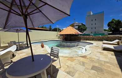 Imagem: A casa possui 5 Dormitórios, 5 Banheiros, 5 Vagas na garagem