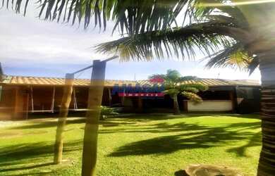 Imagem: A casa possui 1 Dormitório, 1 Banheiro, 2 Vagas na garagem