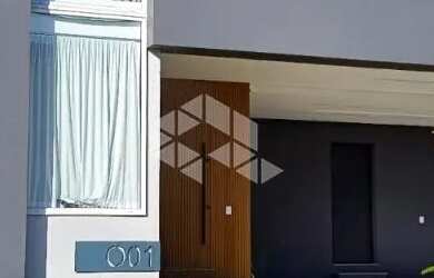 Imagem: A casa em condomínio possui 3 Dormitórios, 4 Banheiros, 2