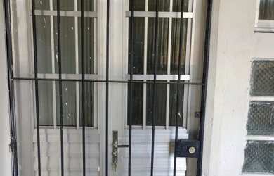 Imagem: A casa possui 2 Dormitórios, 1 Banheiro e está localizado