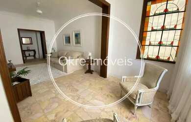 Imagem: O apartamento possui 4 Dormitórios, 3 Banheiros, 1 Vaga na