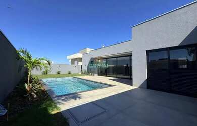 Imagem: A casa em condomínio possui 3 Dormitórios, 4 Banheiros, 280m²