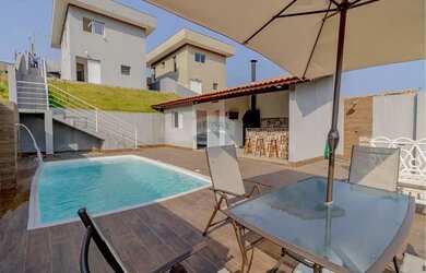 Imagem: A casa para alugar possui 3 Dormitórios, 3 Banheiros, 3 Vagas