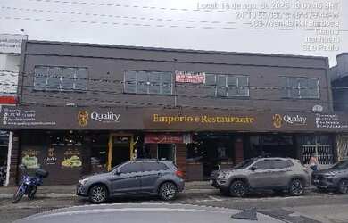 Imagem: O apartamento possui 4 Dormitórios, 1 Banheiro, 208m² de Área