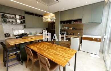 Imagem: A casa em condomínio possui 3 Dormitórios, 3 Banheiros, 2