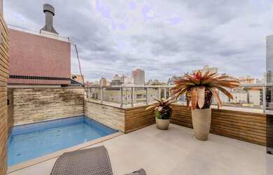 Imagem: O apartamento na cobertura possui 2 Dormitórios, 3 Banheiros