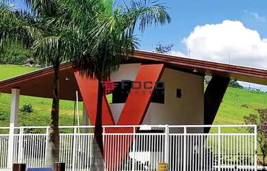 Imagem: O terreno possui 1.350m² de Área e está localizado em Paraibuna