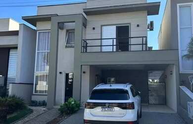 Imagem: A casa em condomínio possui 3 Dormitórios, 3 Banheiros, 4