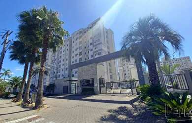 Imagem: O apartamento possui 2 Dormitórios, 1 Banheiro, 1 Vaga na garagem