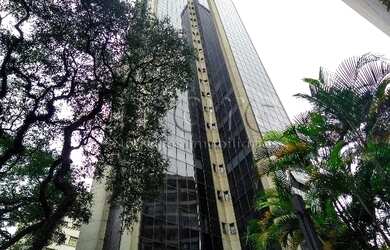 Imagem: O depósito possui 4 Vagas na garagem e 130m² de Área e está