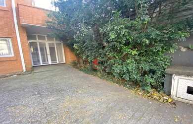 Imagem 1: Jardim Paulista Terreno composto por dois salões numa área nobre próximo...