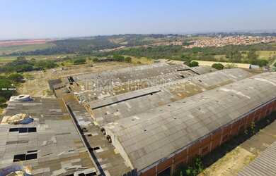 Imagem: O terreno possui 16893m² de Área e está localizado em Chacaras