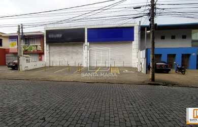 Imagem: O depósito possui 5 Vagas na garagem, 595m² de Área e está