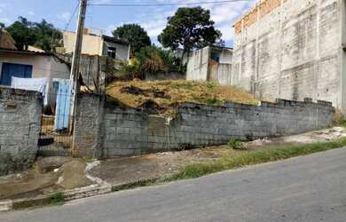 Imagem: O terreno possui 316m² de Área e está localizado em Parque