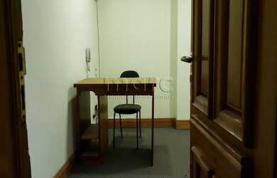 Imagem: O depósito possui 106m² de Área e está localizado em Centro