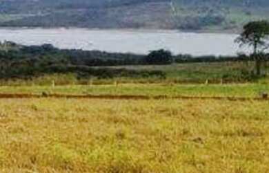 Imagem: O terreno possui 250m² de Área e está localizado em Cascata