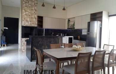 Imagem: A casa em condomínio possui 3 Dormitórios, 5 Banheiros, 2