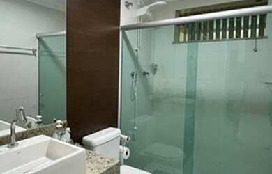 Imagem 10: Casa para venda tem 223 metros quadrados com 4 quartos em Farolândia...