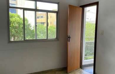 Imagem: O apartamento possui 2 Dormitórios, 1 Banheiro, 55m² de Área