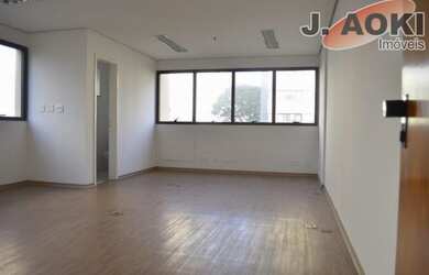 Imagem: O depósito possui 1 Vaga na garagem e 46m² de Área e está