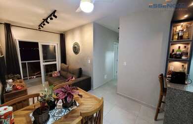 Imagem: O apartamento possui 2 Dormitórios, 1 Banheiro, 2 Vagas na