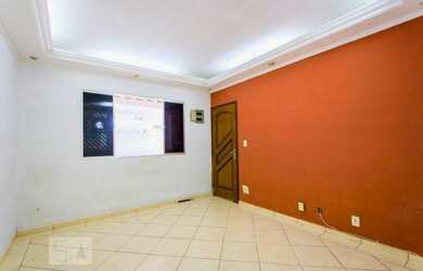 Imagem: A casa possui 2 Dormitórios, 2 Banheiros, 1 Vaga na garagem