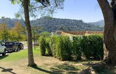 Imagem: A casa em condomínio possui 4 Dormitórios, 5 Banheiros, 5