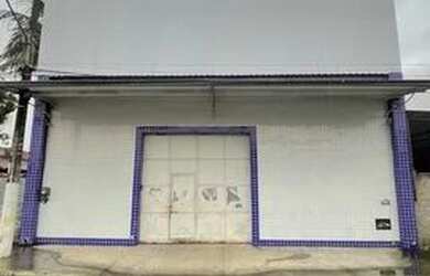 Imagem: O depósito possui 5 Vagas na garagem, 300m² de Área e está