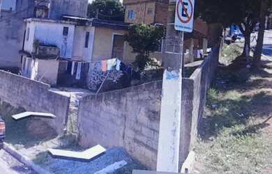 Imagem: A casa possui 3 Dormitórios, 2 Banheiros e 133m² de Área