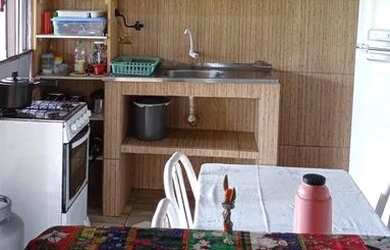 Imagem: A casa possui 2 Dormitórios, 1 Banheiro, 4 Vagas na garagem