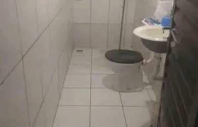 Imagem: Casa no alto da ressurreição vendo ou troco por outra na zona