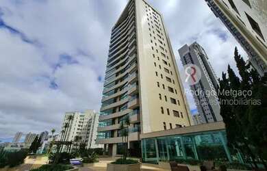 Imagem: O apartamento possui 4 Dormitórios, 5 Banheiros, 4 Vagas na