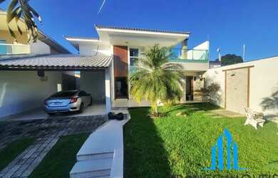 Imagem: A casa possui 4 Dormitórios, 4 Banheiros, 4 Vagas na garagem