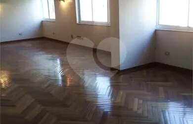 Imagem: O apartamento possui 5 Dormitórios, 5 Banheiros, 5 Vagas na