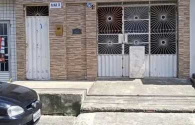 Imagem: A casa possui 2 Dormitórios, 2 Banheiros, 1 Vaga na garagem