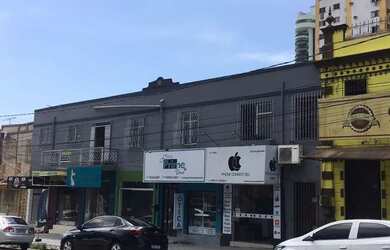 Imagem: A casa possui 3 Dormitórios, 1 Banheiro, 150m² de Área e