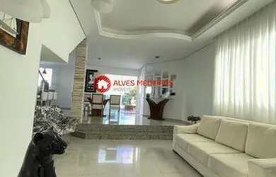 Imagem: A casa em condomínio possui 3 Dormitórios, 3 Banheiros, 2