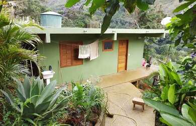 Imagem: A casa possui 2 Dormitórios, 1 Banheiro, 1 Vaga na garagem