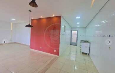 Imagem: A casa possui 2 Dormitórios, 1 Banheiro e Varanda e está localizado