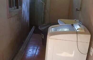 Imagem 4: Casa mais bar parede colada