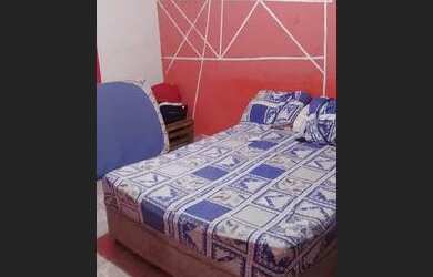 Imagem: A casa possui 2 Dormitórios, 1 Banheiro, 1 Vaga na garagem