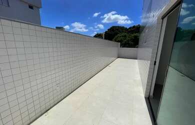 Imagem: O apartamento possui 3 Dormitórios, 2 Banheiros, 3 Vagas na