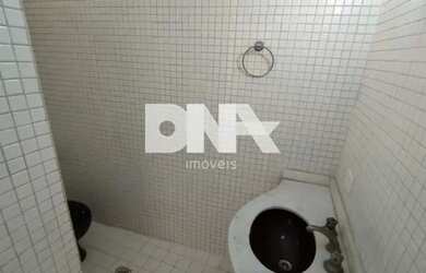 Imagem 12: 4 quartos reformado. Imóvel novo, 206m² de Área, 1 Vaga na garageme4...