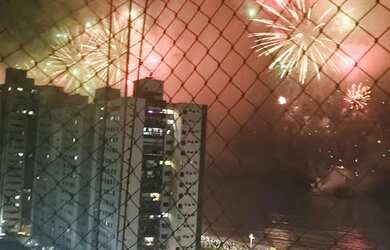 Imagem 6: Vendo apartamento de três quartos com suite de frente para o mar