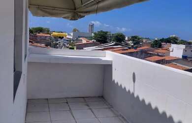 Imagem: A kitnet possui 1 Dormitório, 1 Banheiro, 1 Vaga na garagem